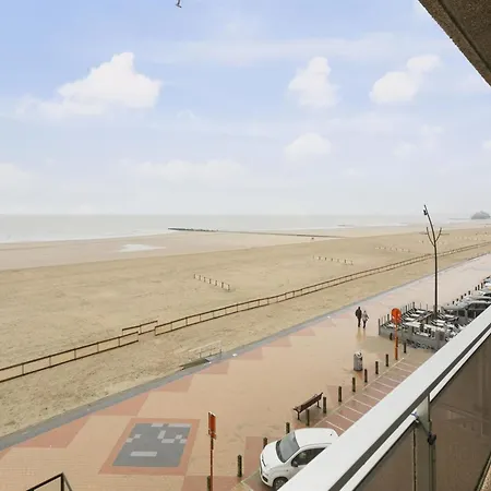 Flat In Near Belgium Pier Apartman